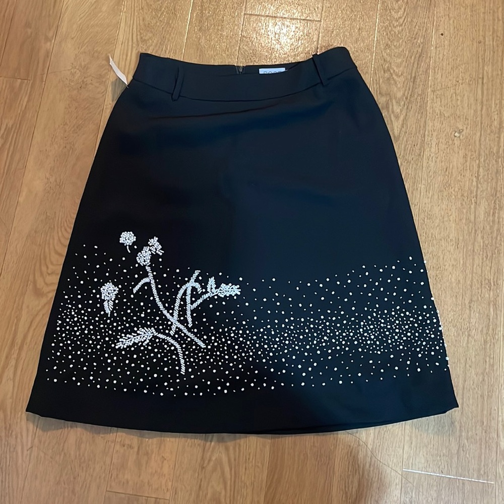 Skirt waist 32 inches